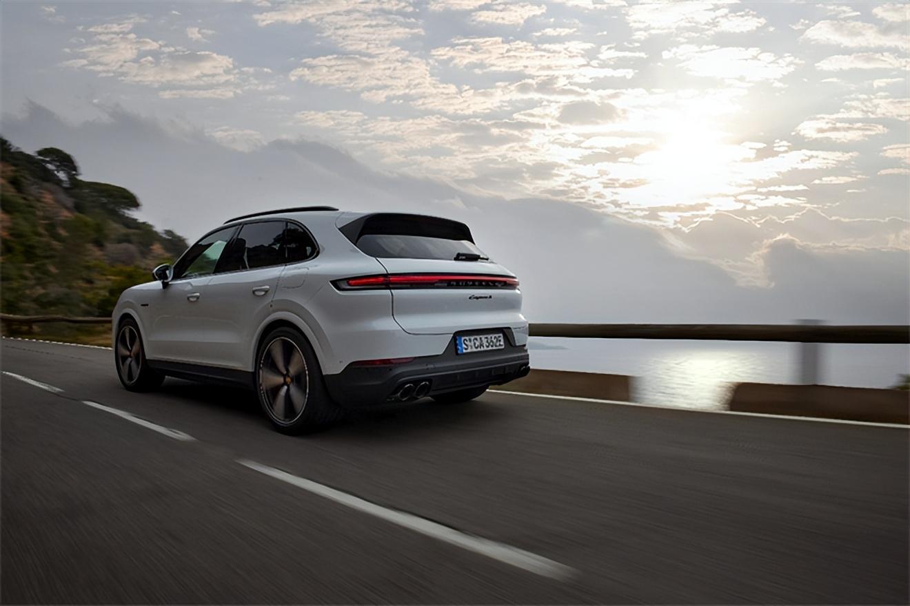 保時捷Cayenne 的第三款 E-Hybrid 車型： Cayenne S E-Hybrid中國預售
