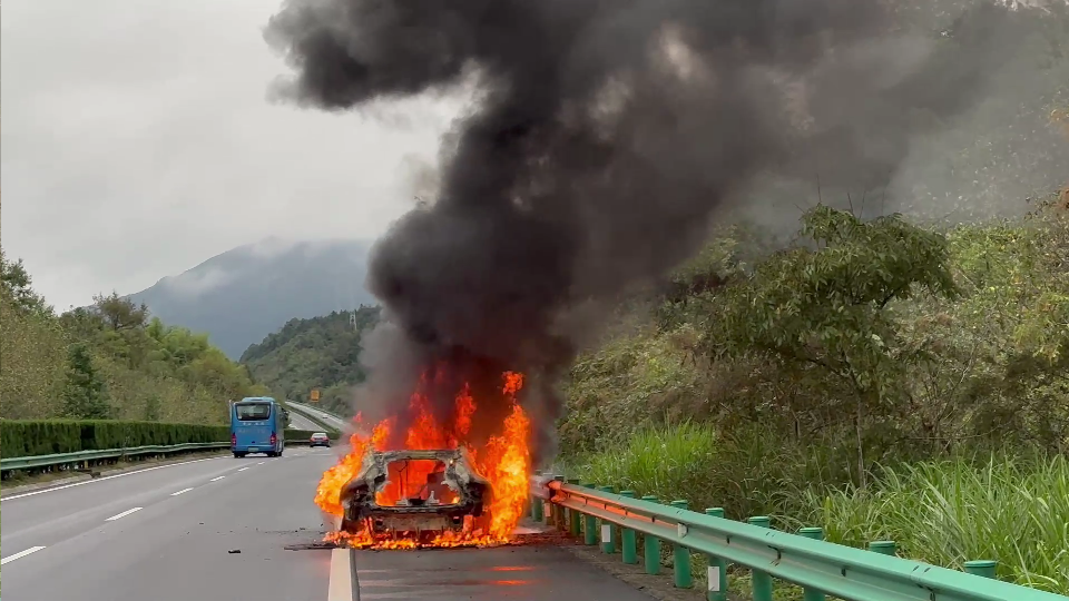 又兩新能源車(chē)自燃、起火