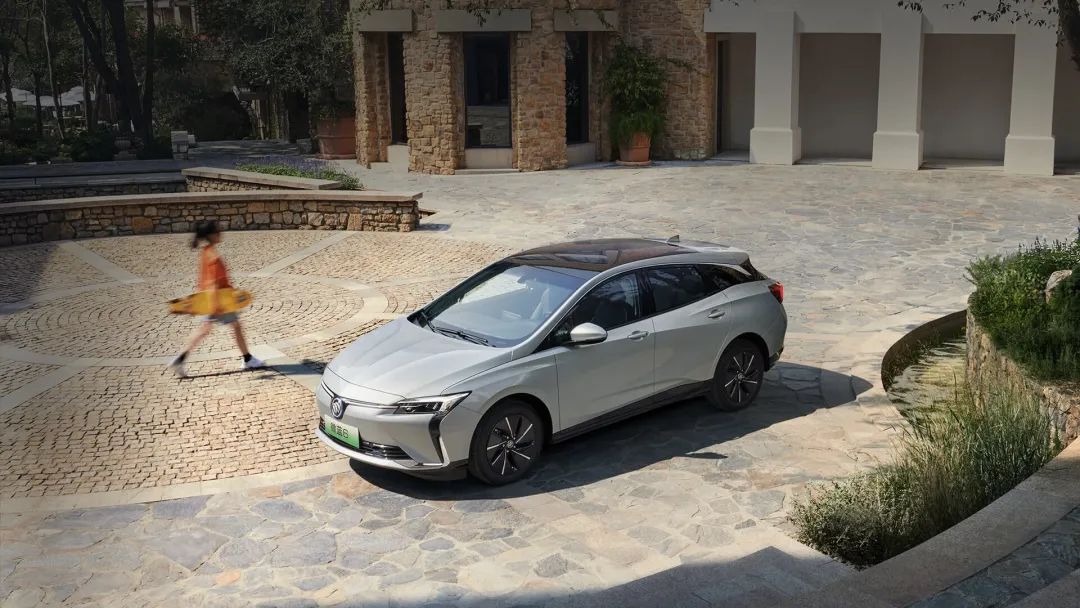 10萬級電動車，海豚、ID.3和微藍6究竟怎么選？
