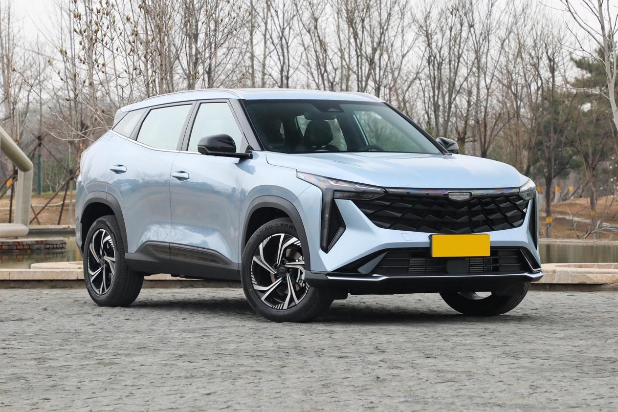 10万级SUV，颜值高、油耗低，百公里加速仅需7.9秒