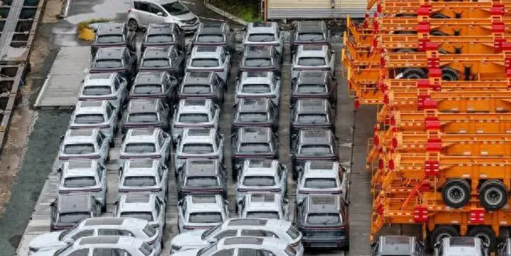 國產史無前例占有率超50%，當年批評“彎道超車”的人臉還在嗎？