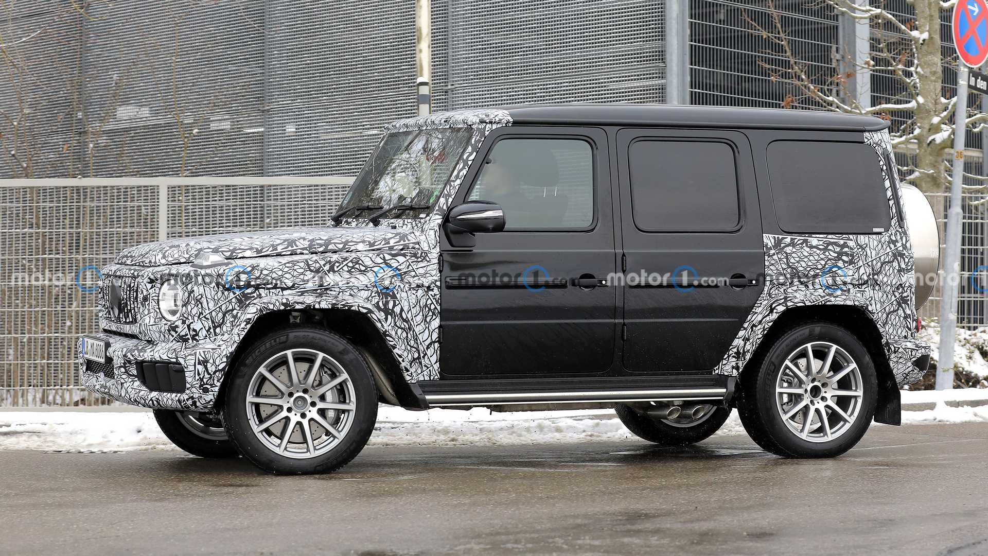 搭载V8轻混动力 新款奔驰AMG G63曝光