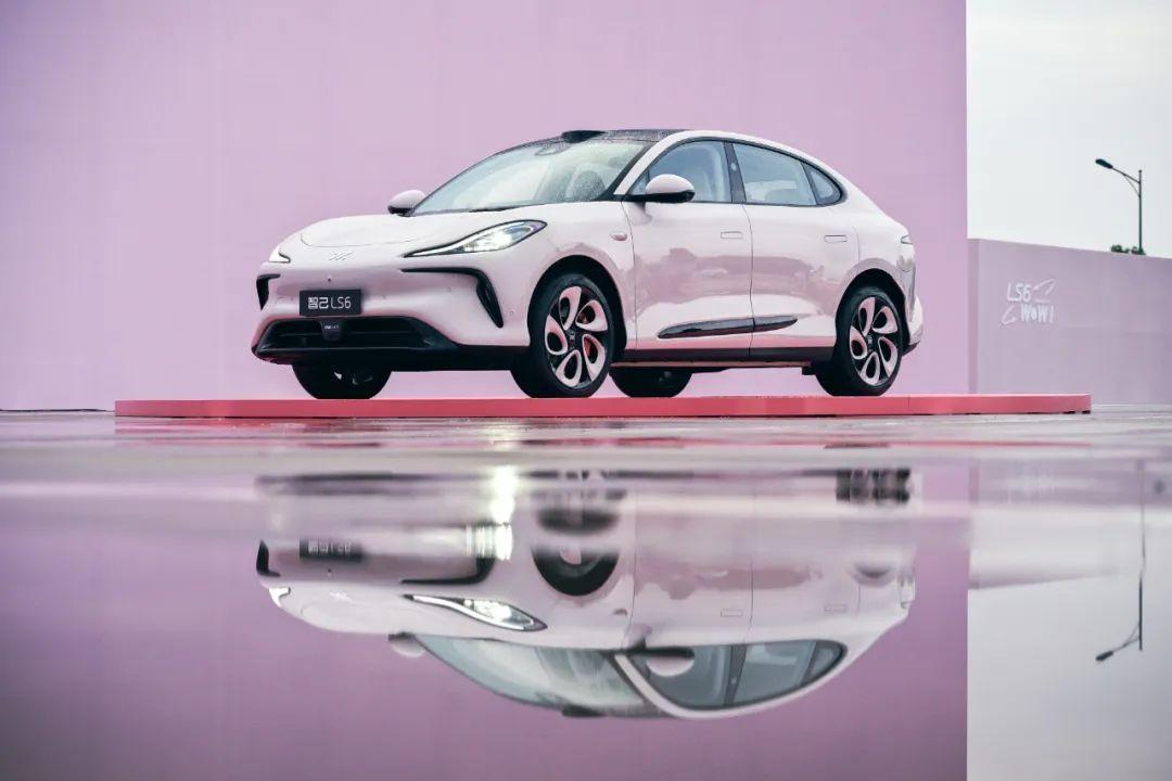 車圈雙十一？智己LS6“閉眼沖！”
