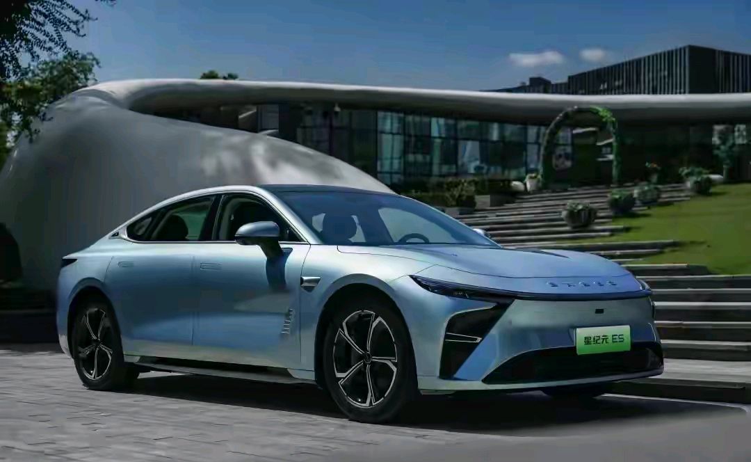 星纪元ES广州车展预售，800伏高压平台打造，引领新能源汽车新篇章