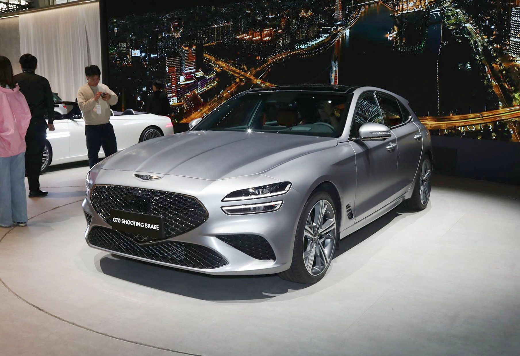 捷尼賽思G70獵裝版廣州車展上市，售價(jià)26.18萬(wàn)元起