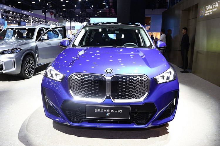 超值选：花25万能买的BMW SUV！你没看错，它还有大空间和高性能!