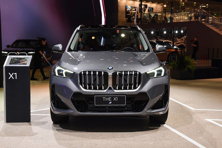 超值选：花25万能买的BMW SUV！你没看错，它还有大空间和高性能!