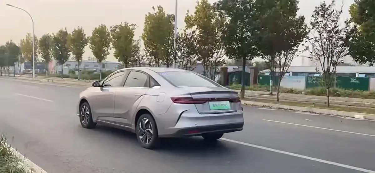 好看好開(kāi)好智能 2024款幾何G6能否動(dòng)搖比亞迪秦PLUS EV的統(tǒng)治地位？