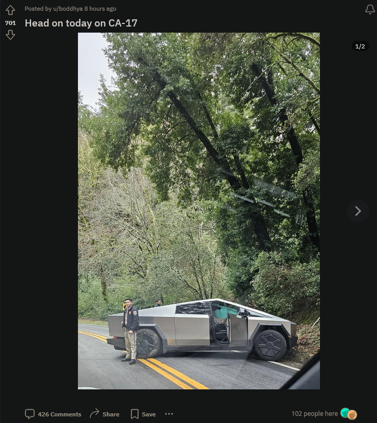 硬是真硬!特斯拉Cybertruck首撞