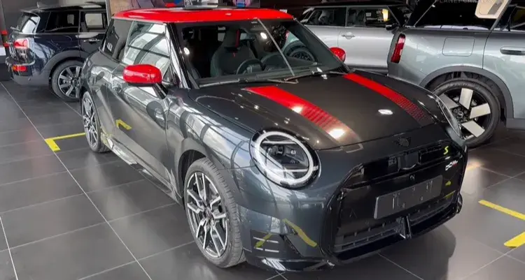 静态体验 全新MINI COOPER SE JCW