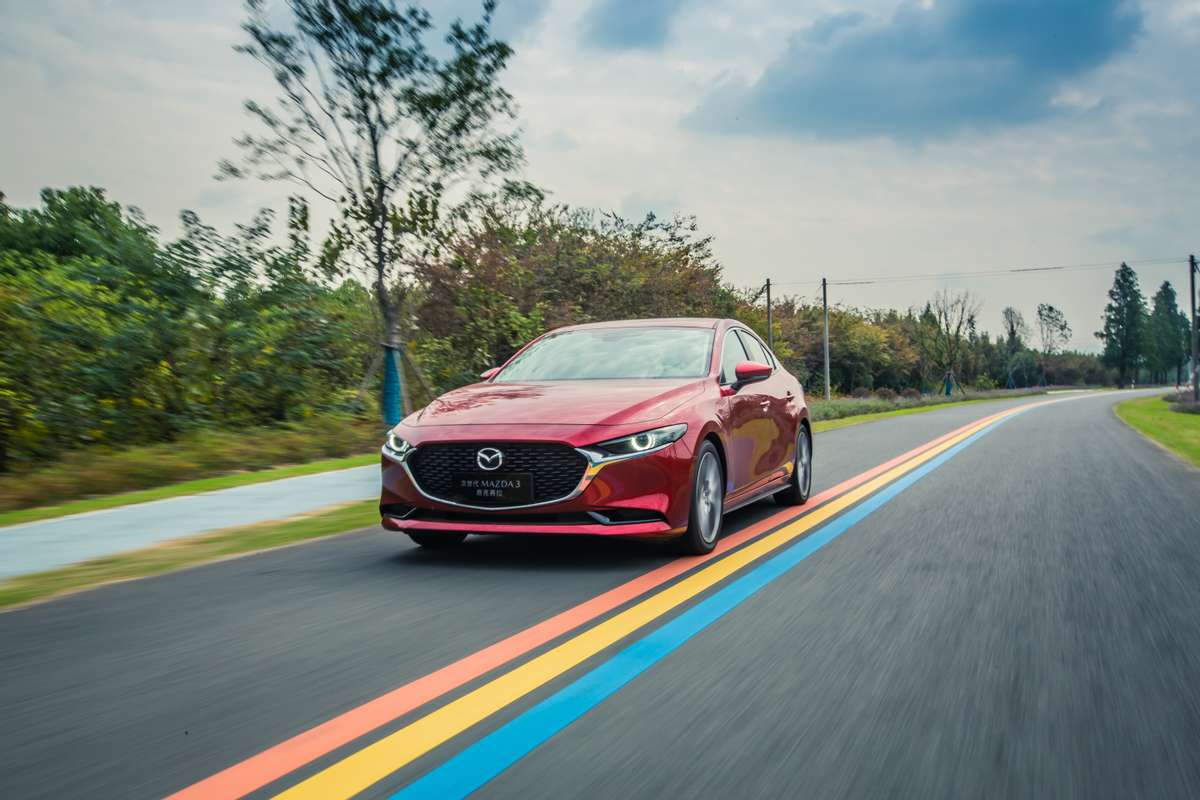 2023款次世代MAZDA3昂克賽拉8.99萬起：無顆粒捕捉器的駕駛新體驗