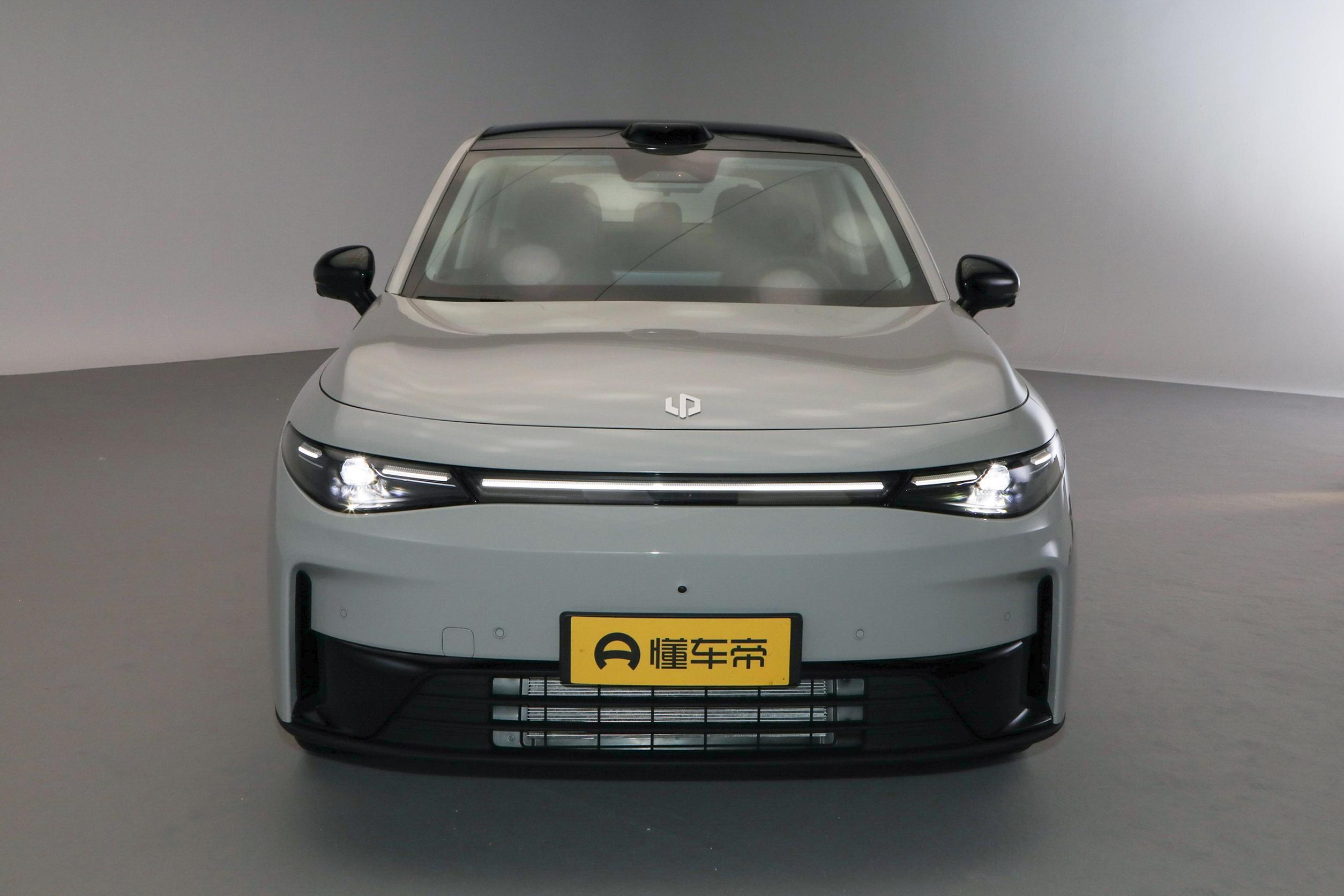 零跑C10開啟預(yù)售，中型SUV，增程/純電兩種動(dòng)力，預(yù)售15.18萬起