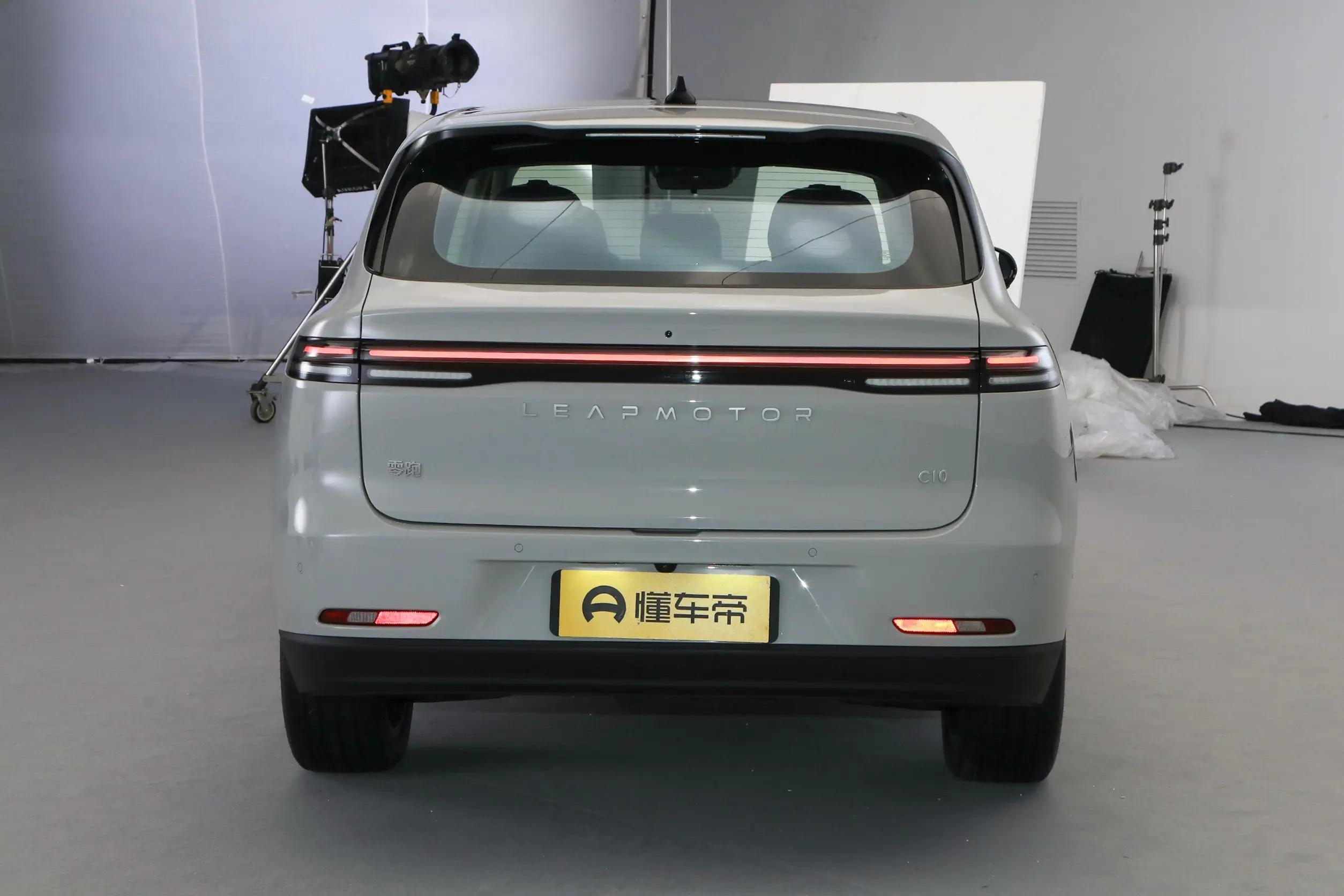 零跑C10開啟預(yù)售，中型SUV，增程/純電兩種動(dòng)力，預(yù)售15.18萬起