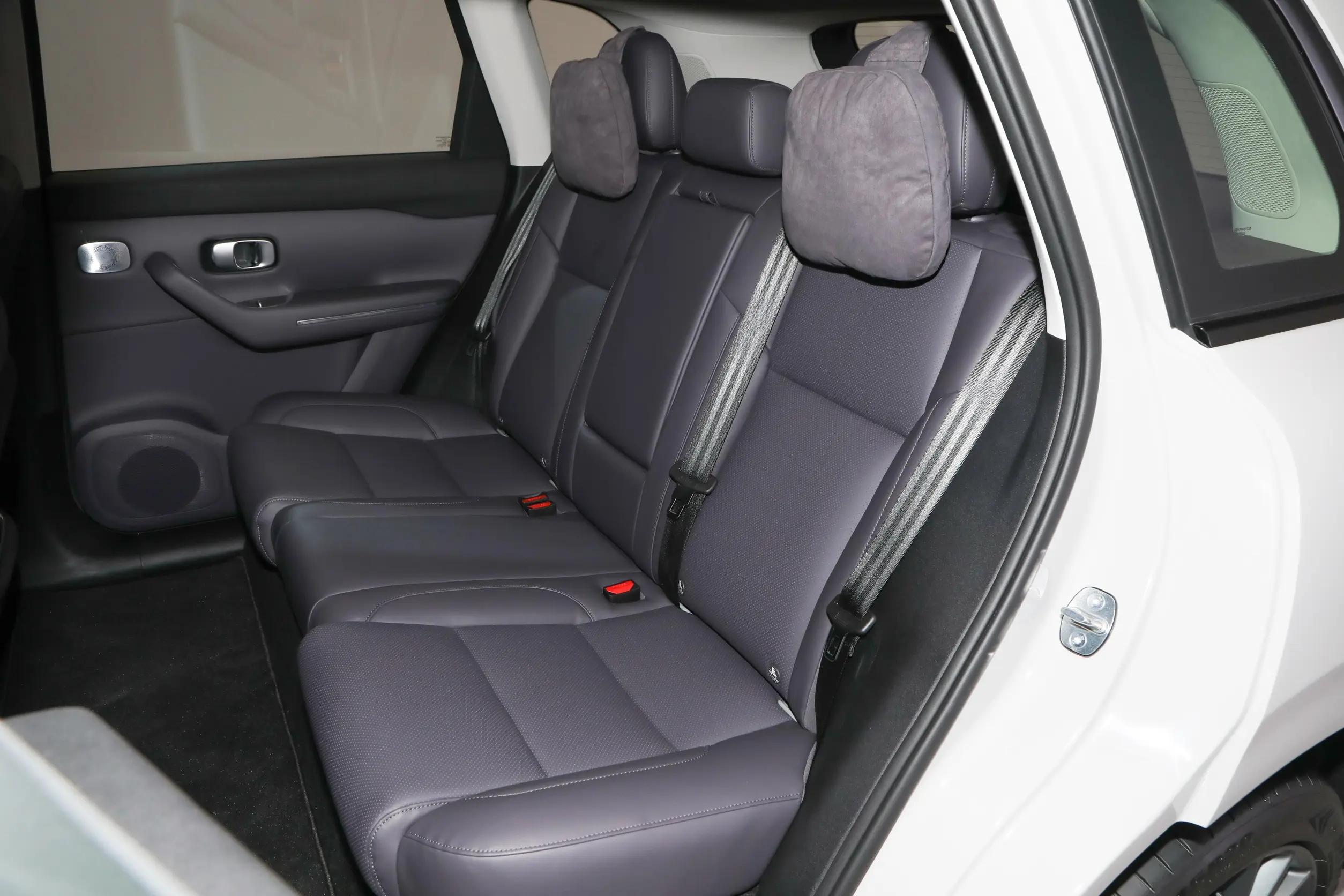 零跑C10开启预售，中型SUV，增程/纯电两种动力，预售15.18万起