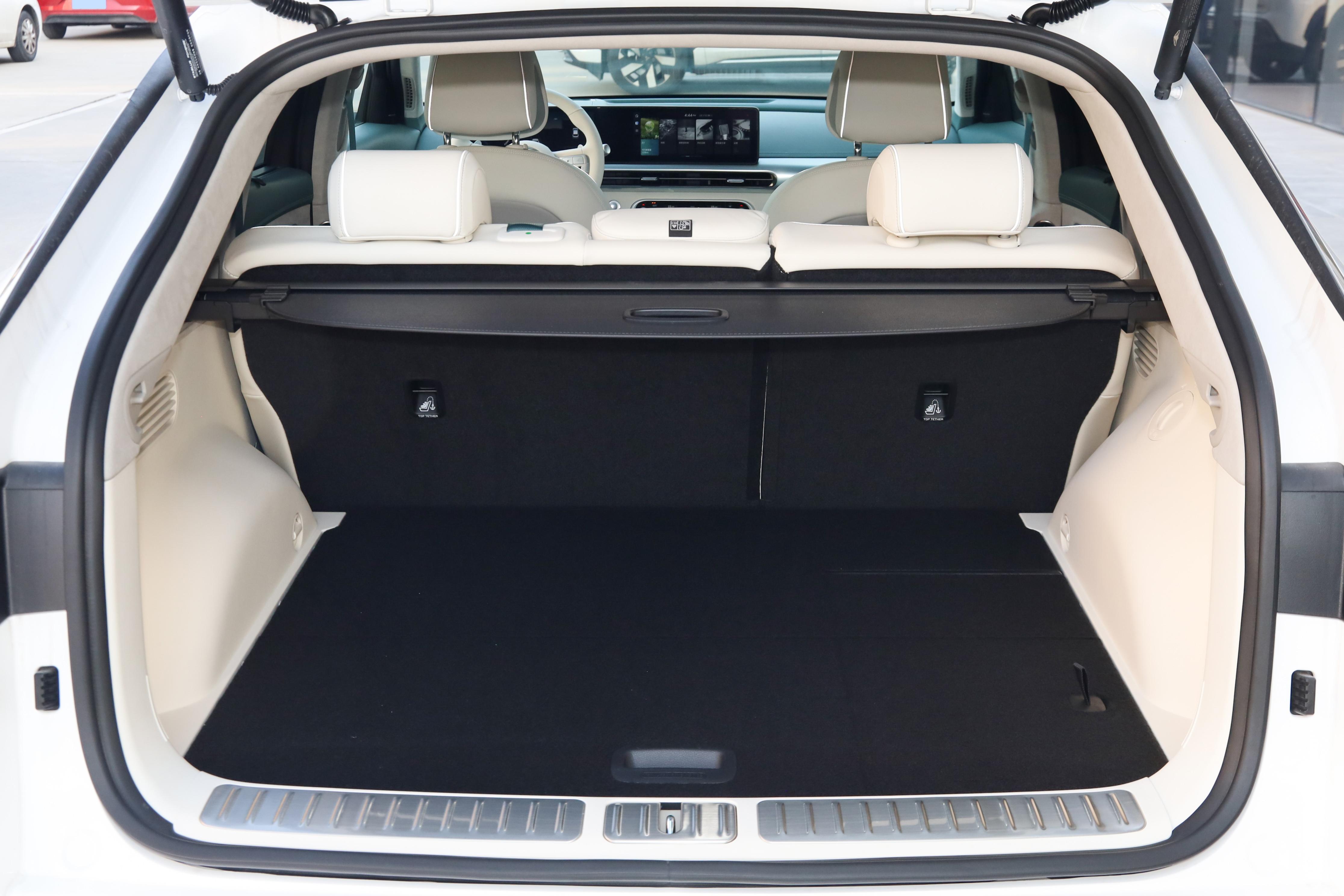 体验捷尼赛思GV60，28.58万起，纯电紧凑型SUV，实车表现如何？