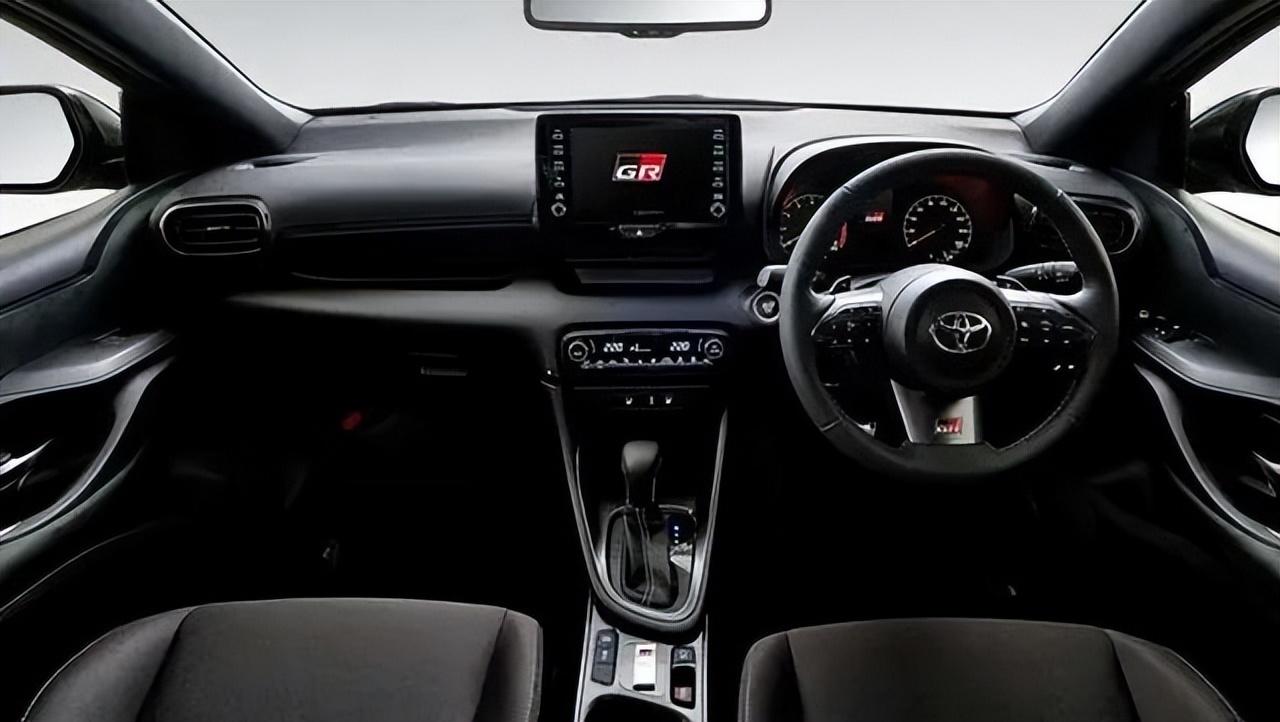 全新丰田YARiS RS即将上市，搭载1.6T+8AT，预计售价13万起