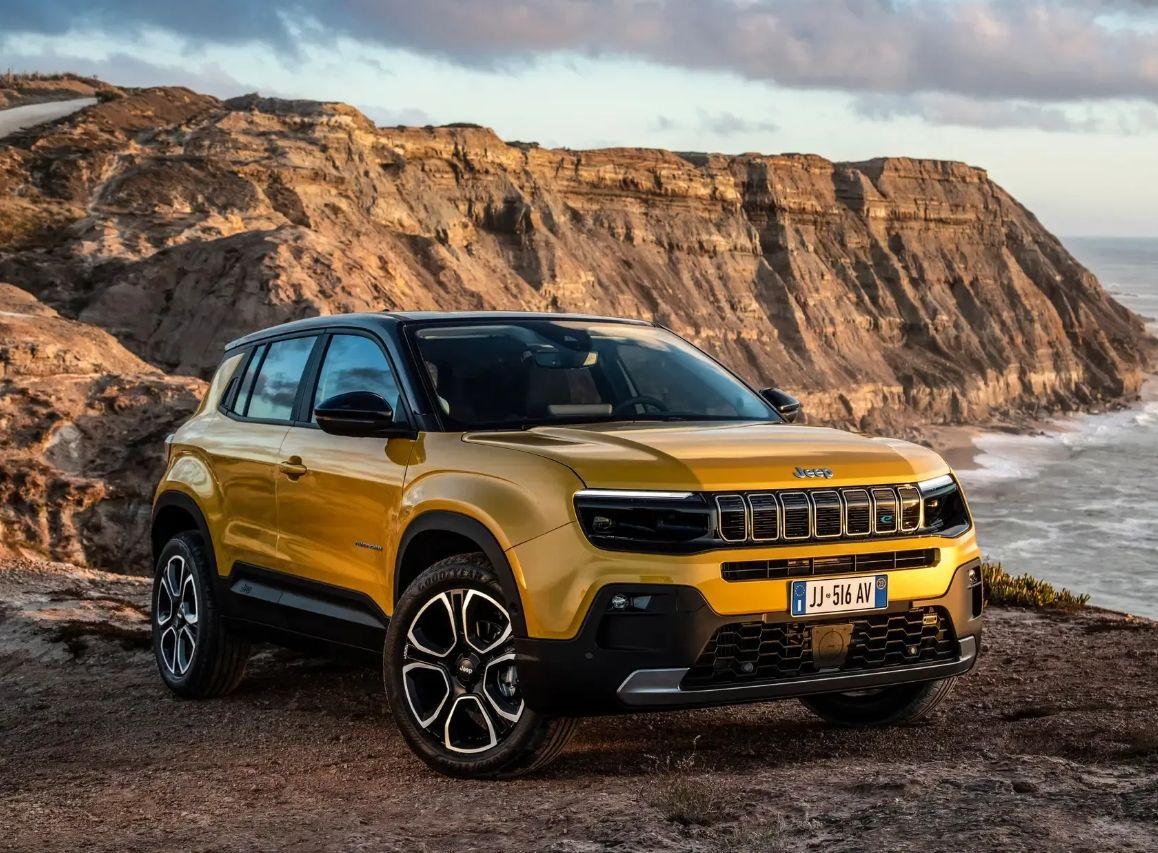 2024款Jeep复仇者，纯电小型SUV，带有雪地模式