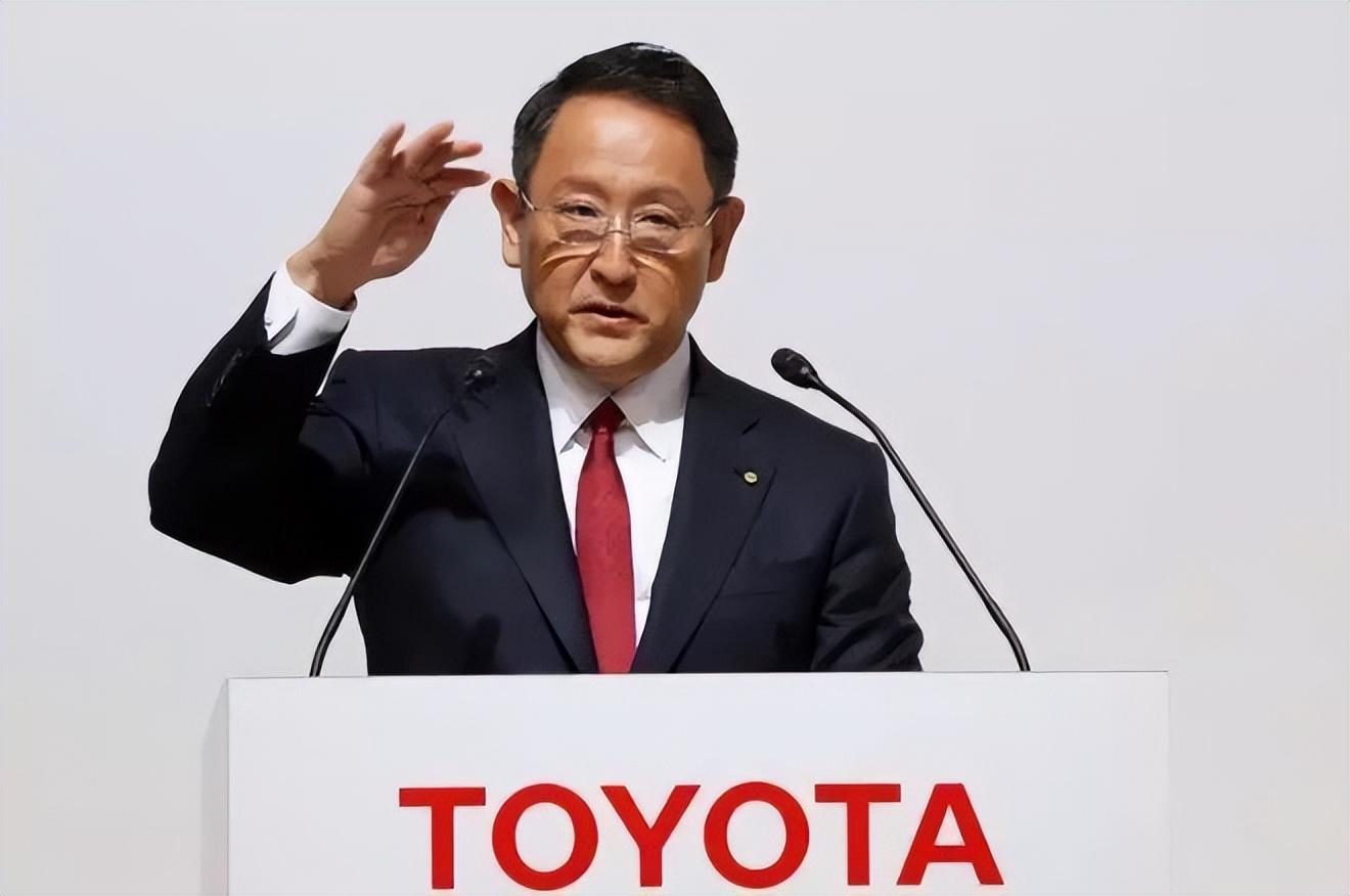 豐田章男還在噴電動車，馬斯克都無語了