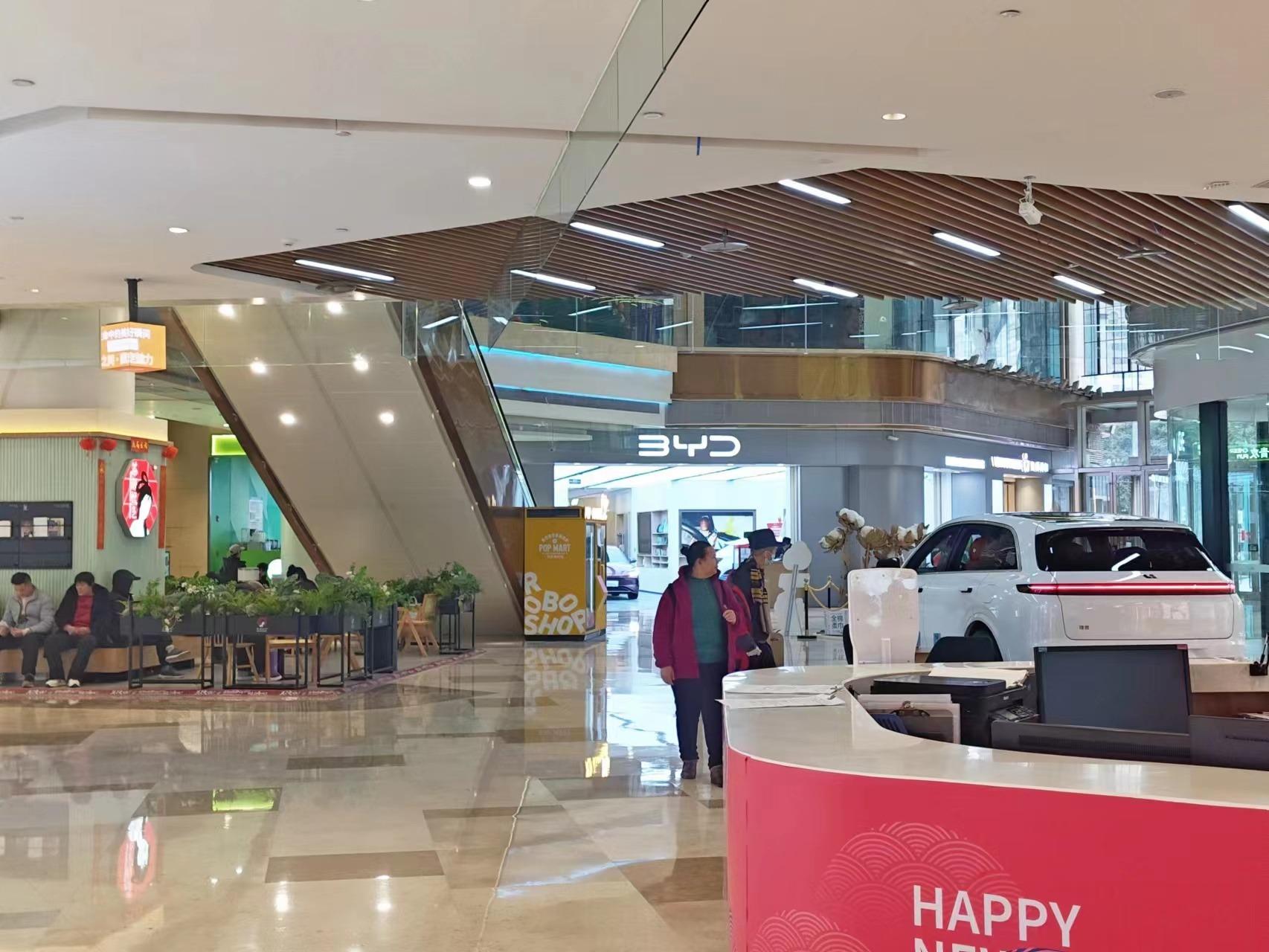 车市实探：春节人流大增，商超模式下新能源车市会更火爆吗？