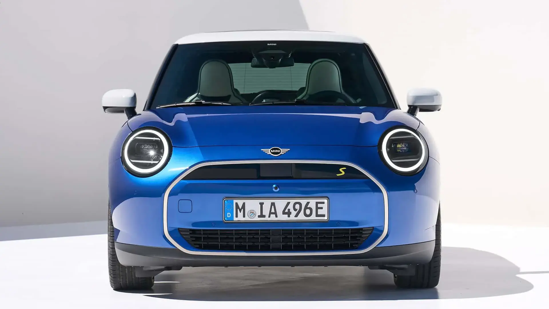 燃油版和纯电版你选谁？ 全新MINI COOPER S 对比全新MINI COOPER SE