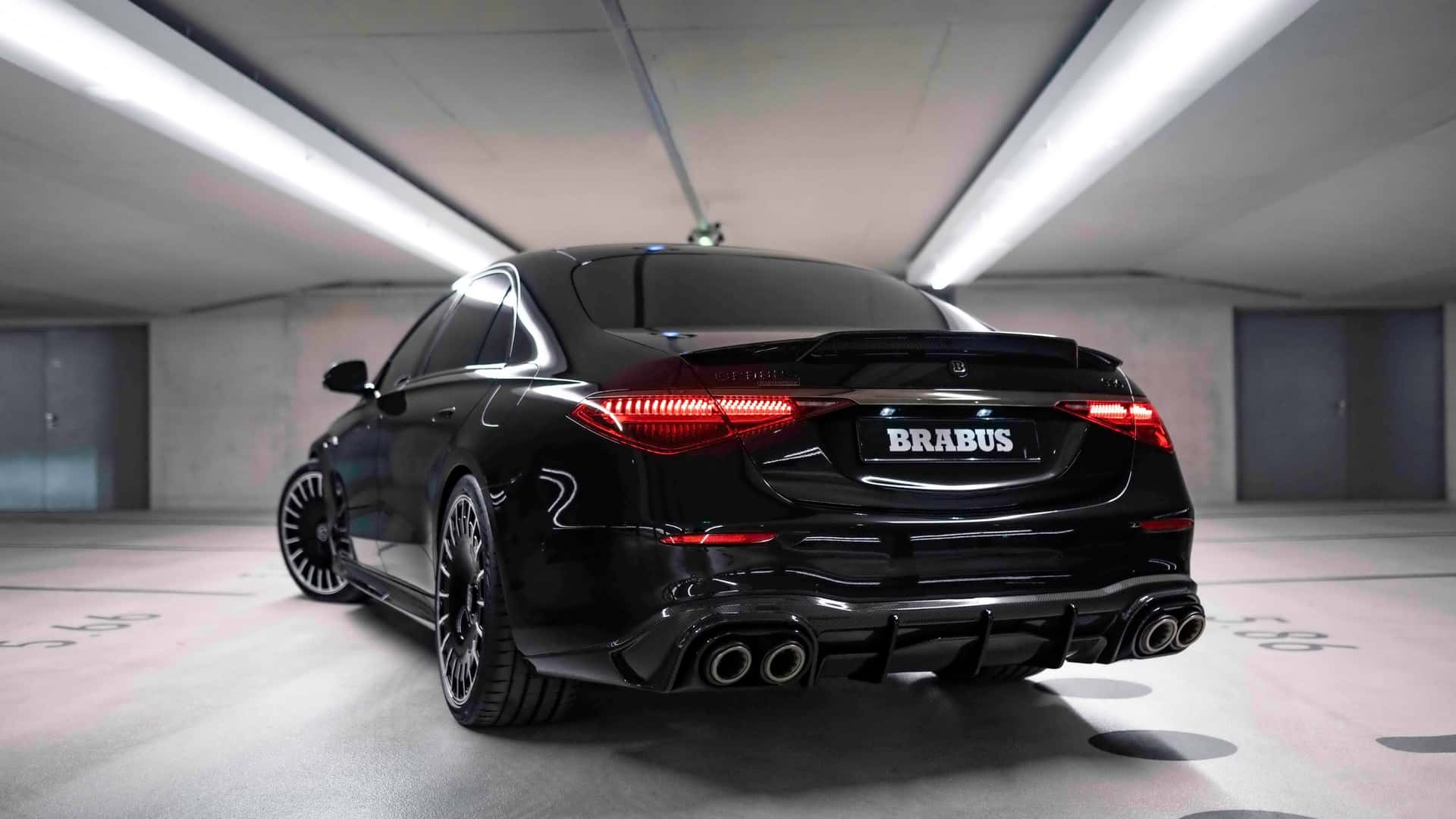 Brabus版奔驰S级推混动版 零百加速3.2秒 配V8发动机 你喜欢吗？