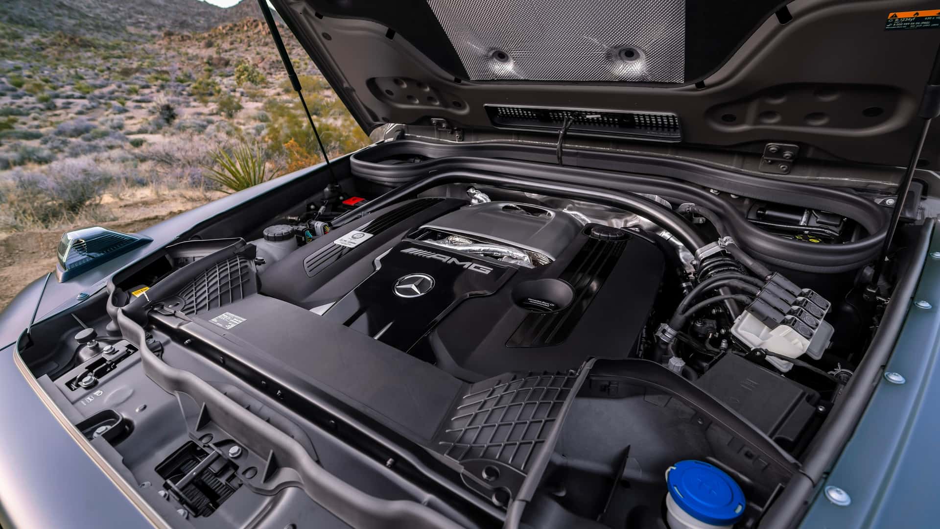 2024纽约车展报道 奔驰发布新款大G 排量缩水 3.0T直六取代4.0T V8