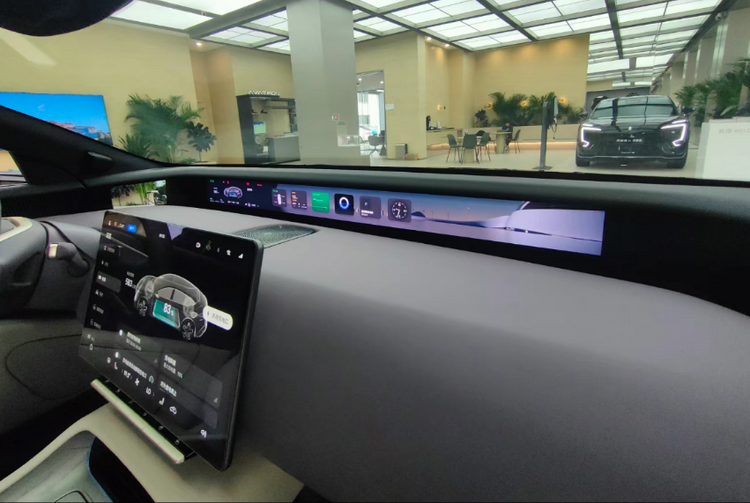 纯电中大型轿车推荐：新款阿维塔12，运动属性加持，售价有诚意