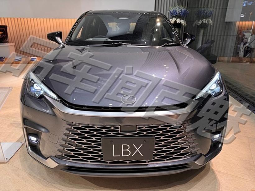 最便宜的雷克萨斯SUV！全新雷克萨斯LBX实拍，搭载1.5升三缸混动