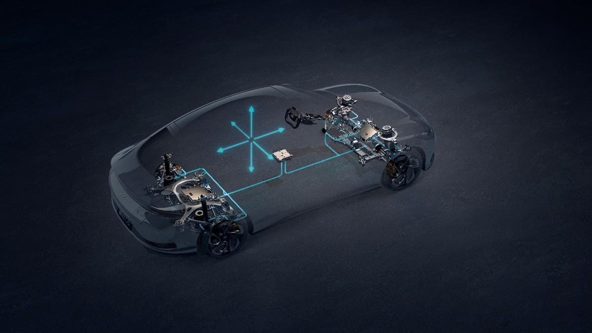 “超级智能轿车”智己L6正式发布
