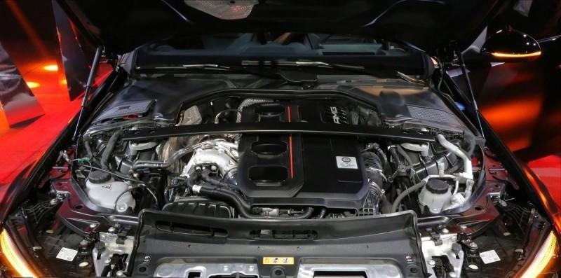 售价8.39万美元，3.4秒破百，全新美规版AMG C 63 SE Performance发售