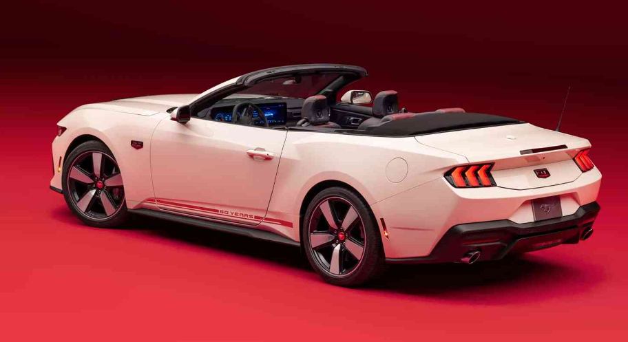 搭载5.0L V8发动机 福特Mustang 60周年纪念版发布