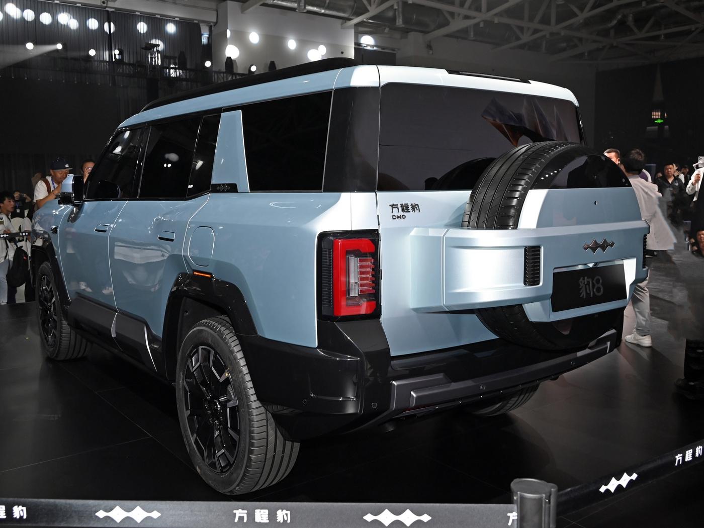 比亚迪推出第2款全尺寸SUV，配DMO+云辇-P，可城可野，或售价50万