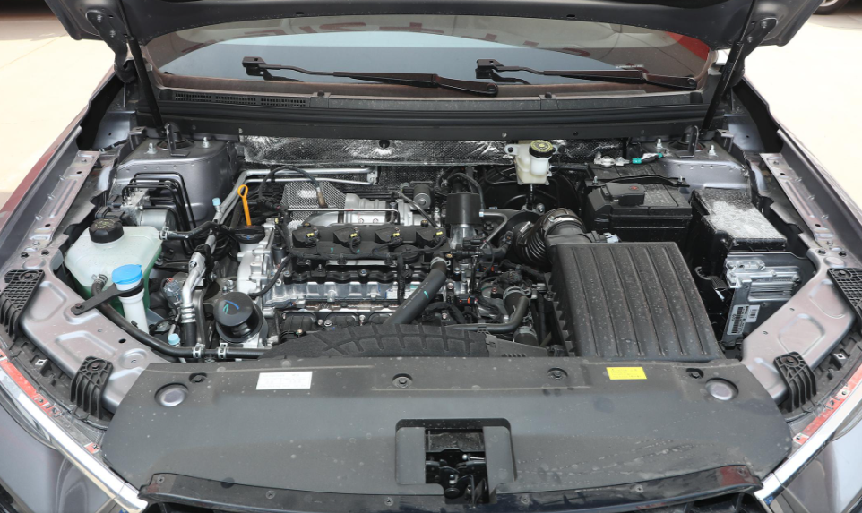 定位紧凑型SUV，起售价7.99万，海马8S为啥销量差