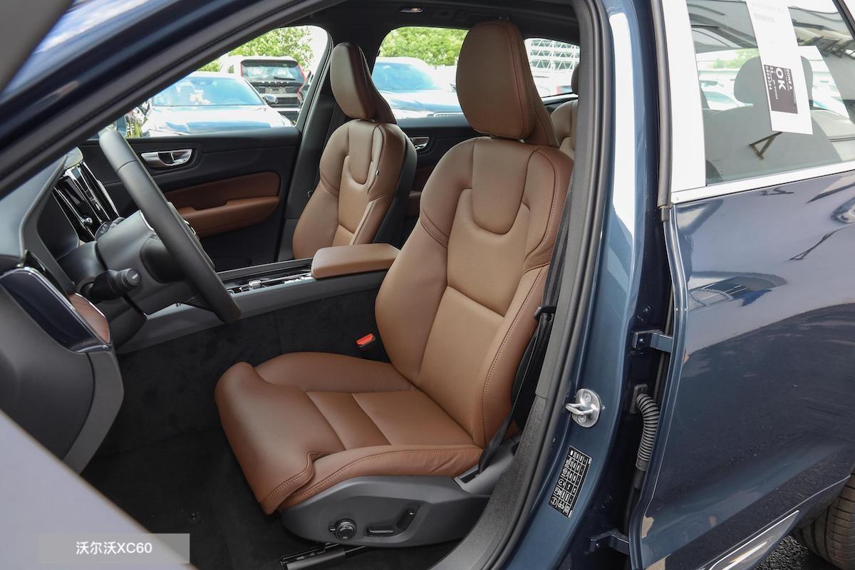 二线豪华SUV之争：沃尔沃XC60对比凯迪拉克XT5，36万落地该选谁？