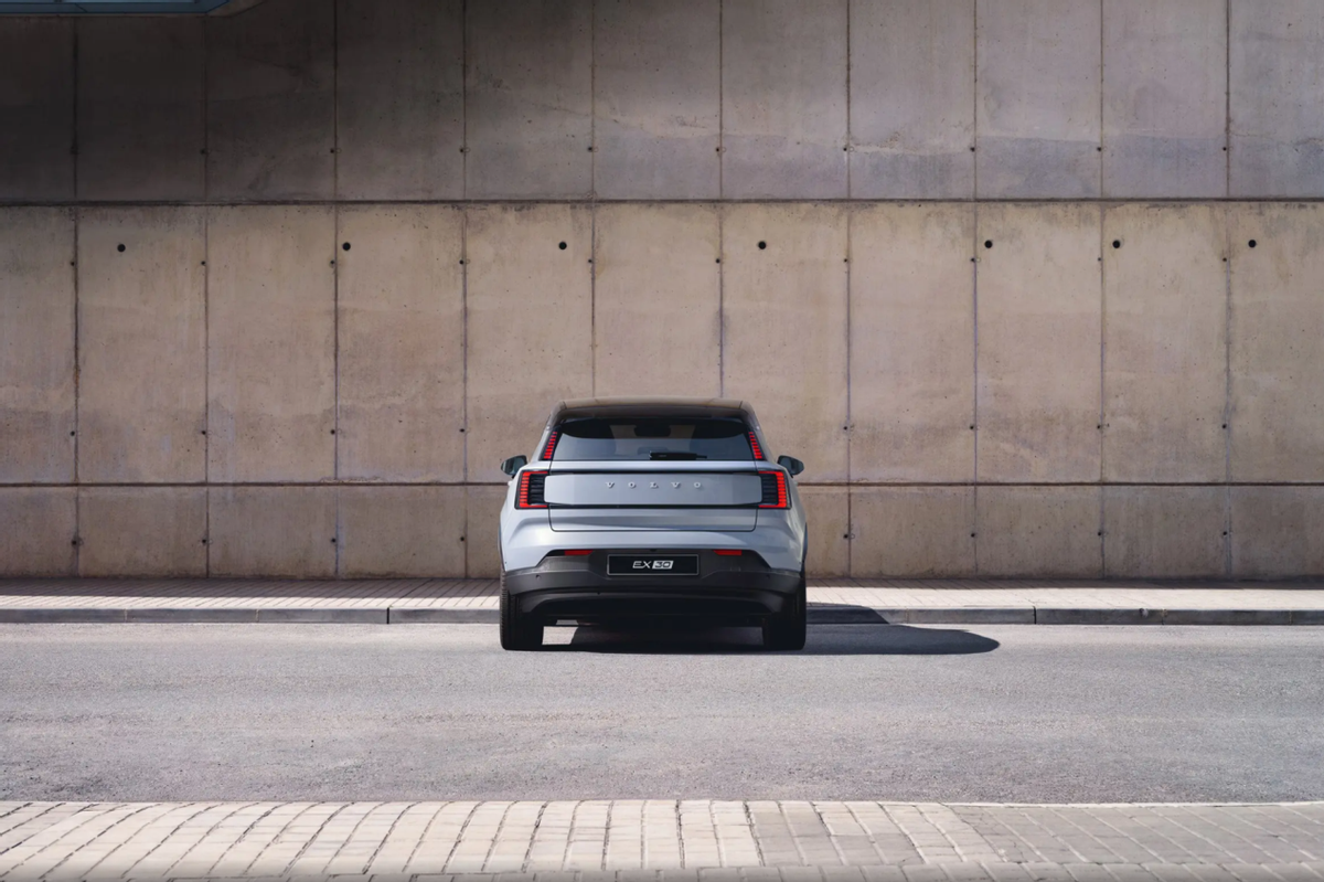 沃尔沃全新纯电SUV EX30即将亮相北京车展 售价能否与极氪X拉平？