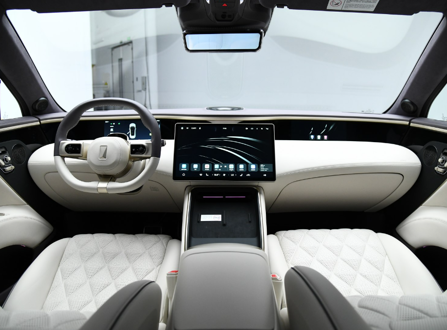 新款阿维塔11正式亮相 将在2024北京车展上公布售价