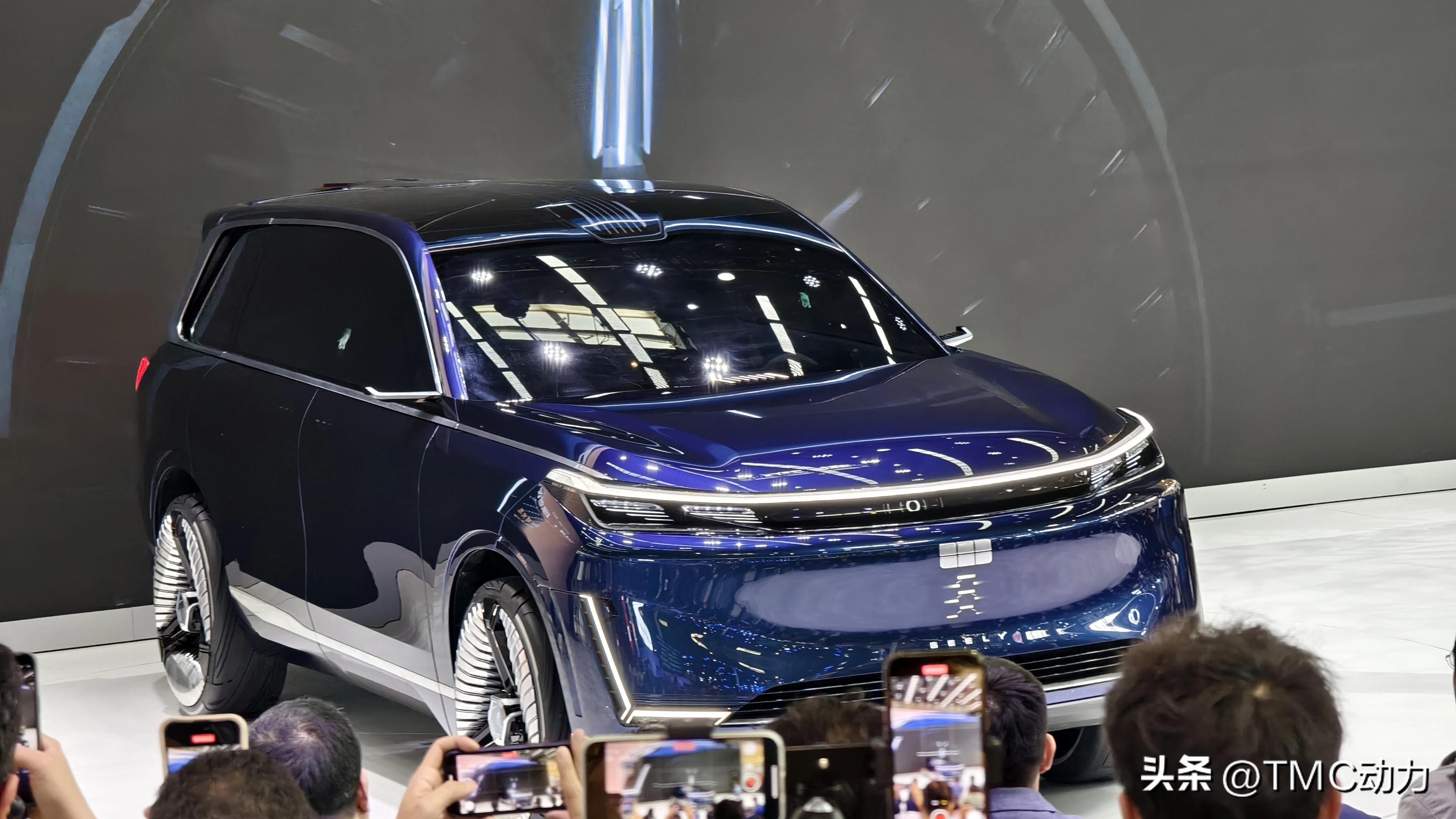4月25日，吉利汽车携自研的GEA全球智能新能源架构