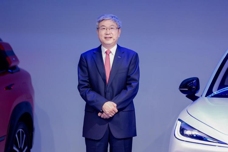 新能源+燃油双擎领动 奇瑞四大品牌25款重磅车型燃擎登陆北京车展