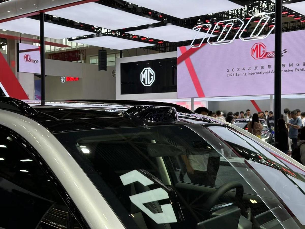 北京车展实拍零跑C16，车长近5米，定位中型SUV，满配不到20万！