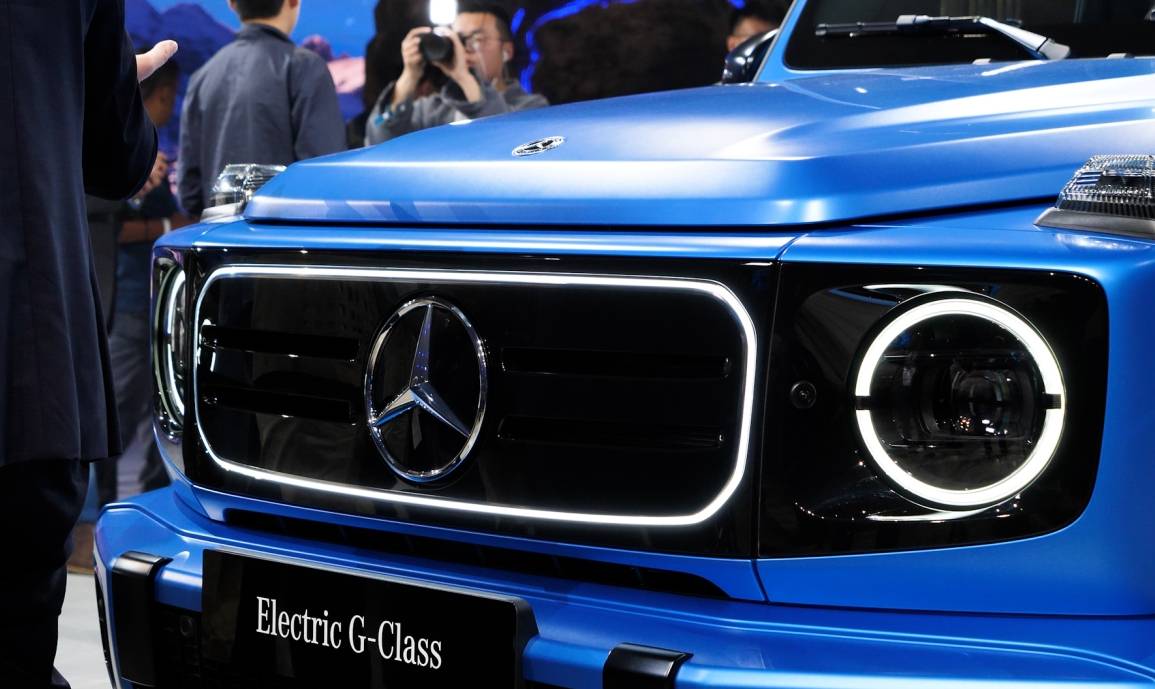 奔驰G 580预计售200多万？模拟声浪+油版外观的电动大G能破局？
