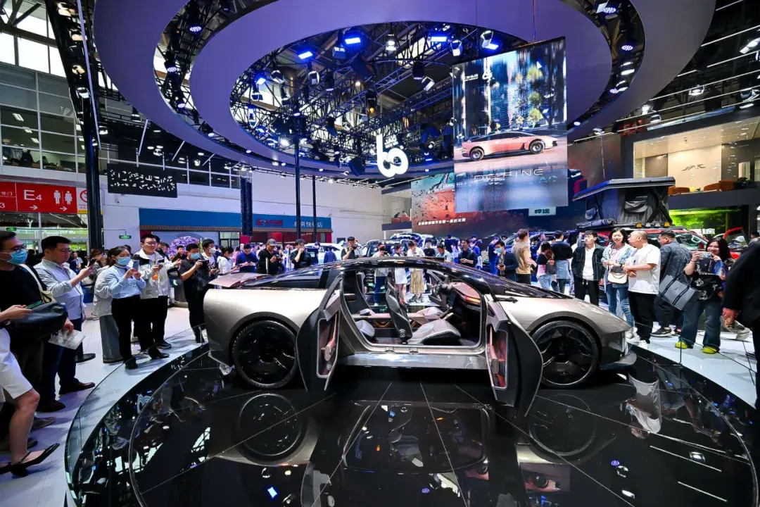 2024北京车展：江汽DE-FINE概念车，对开门，超跑造型！