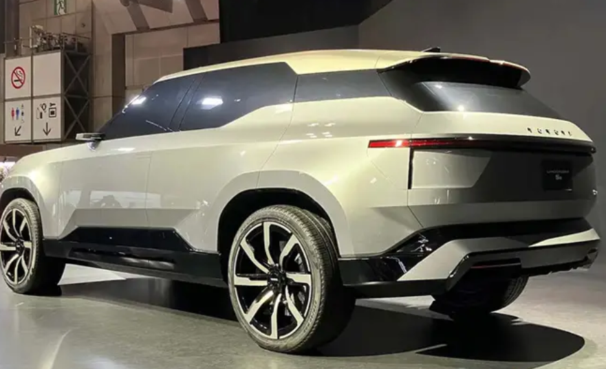 丰田在印第安纳州投资14亿美元，计划生产全新大型三排纯电动SUV