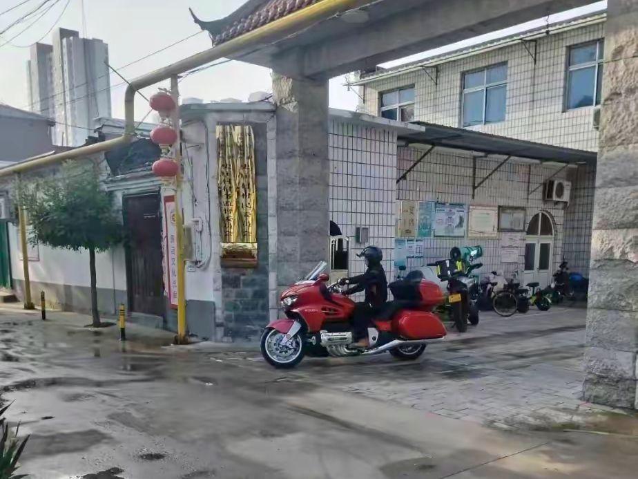 長城汽車首款摩托車曝光，全球唯一8缸2.0排量，魏建軍親自試駕