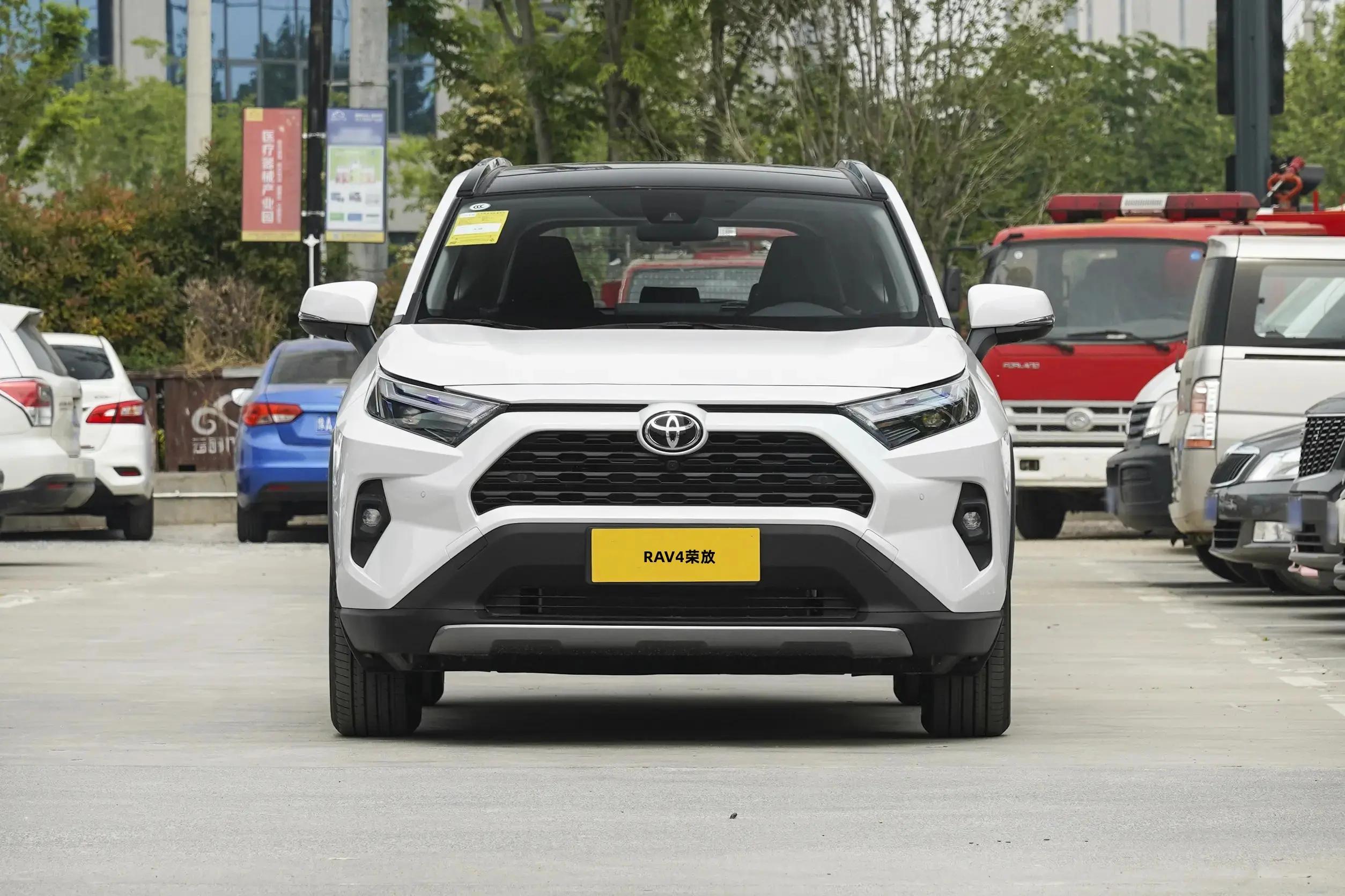 一汽丰田RAV4荣放，全系优惠4万元起，今年前4月累计销量4.8万台