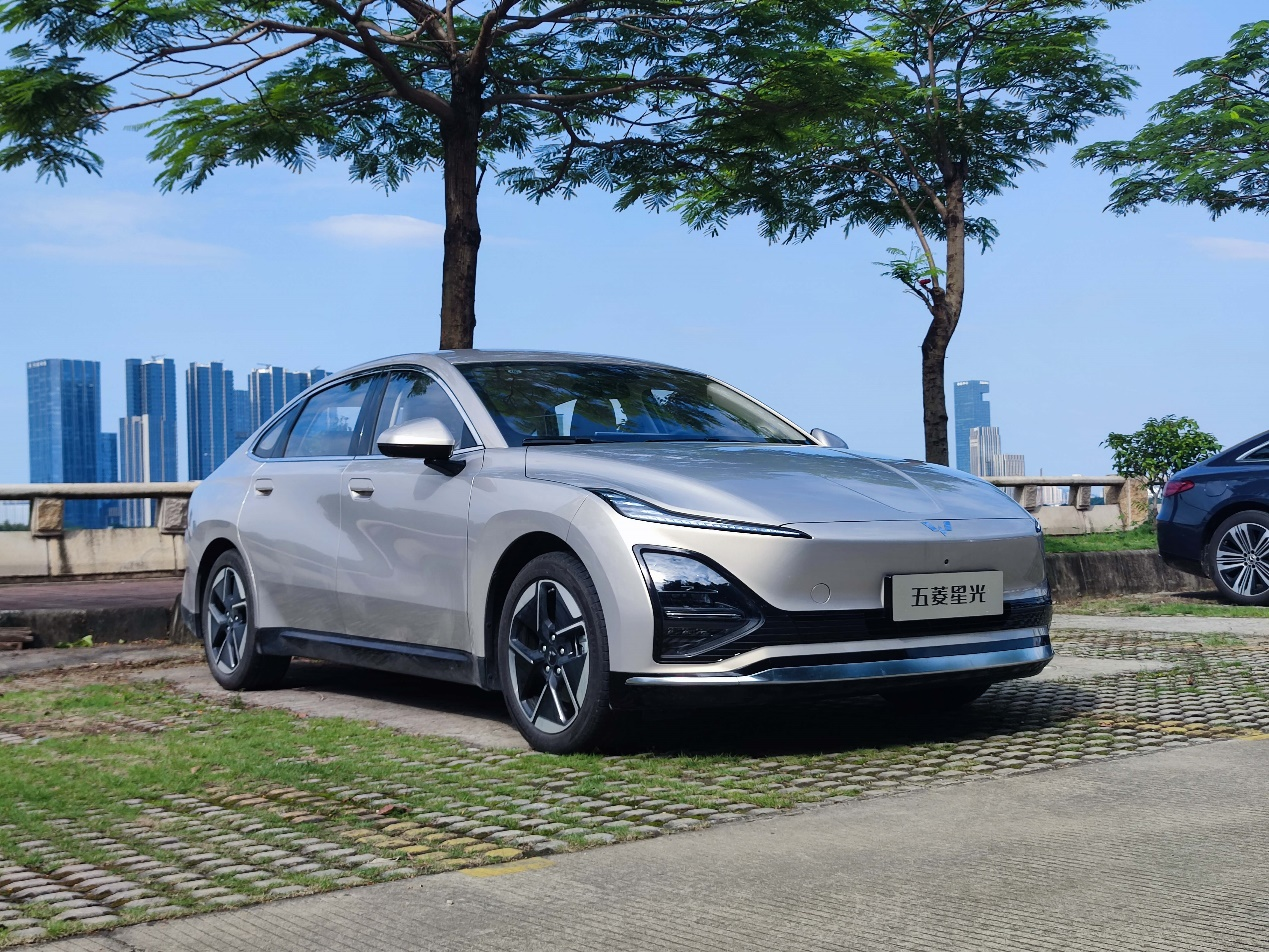 跑長途利器,五菱星光憑什么在10萬級新能源車當中脫穎而出?