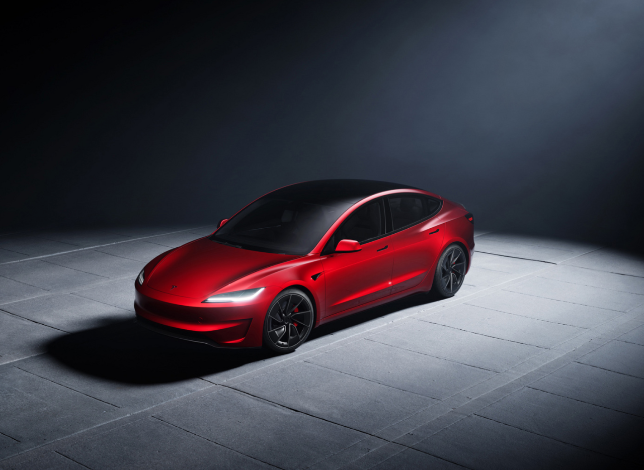 售价33.59万元！特斯拉Model 3高性能版上市