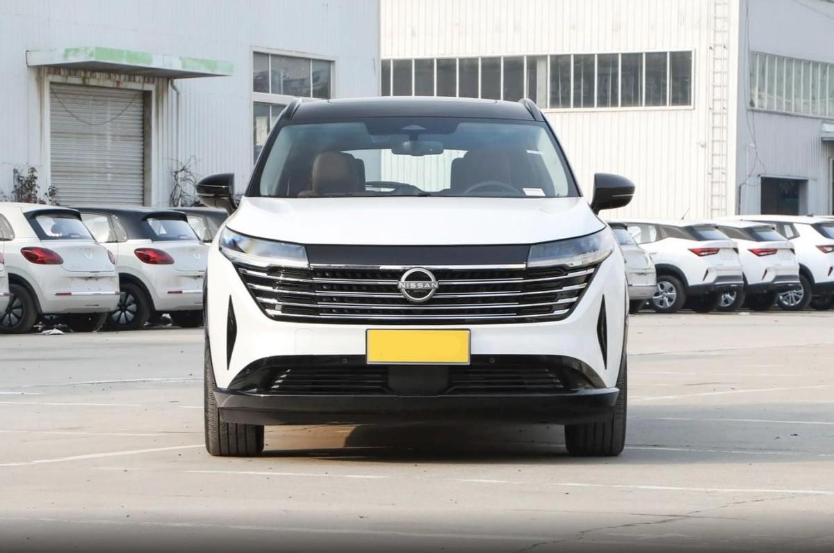 预算28万上下买中大型SUV，日产探陆对比途昂，家用该如何选？