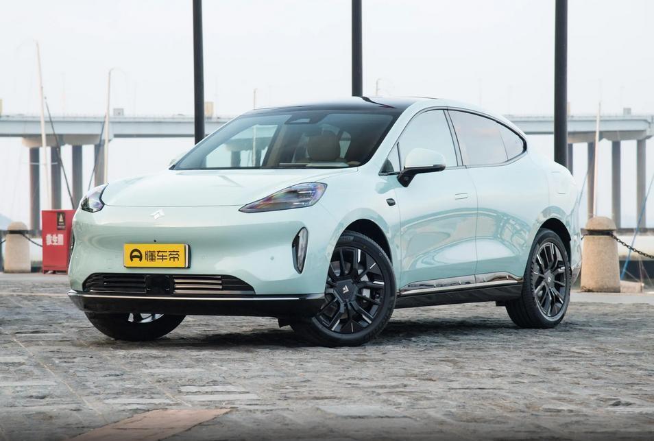 20-30万之间想买新能源车,横评四大热门车型,一文告你该怎么选
