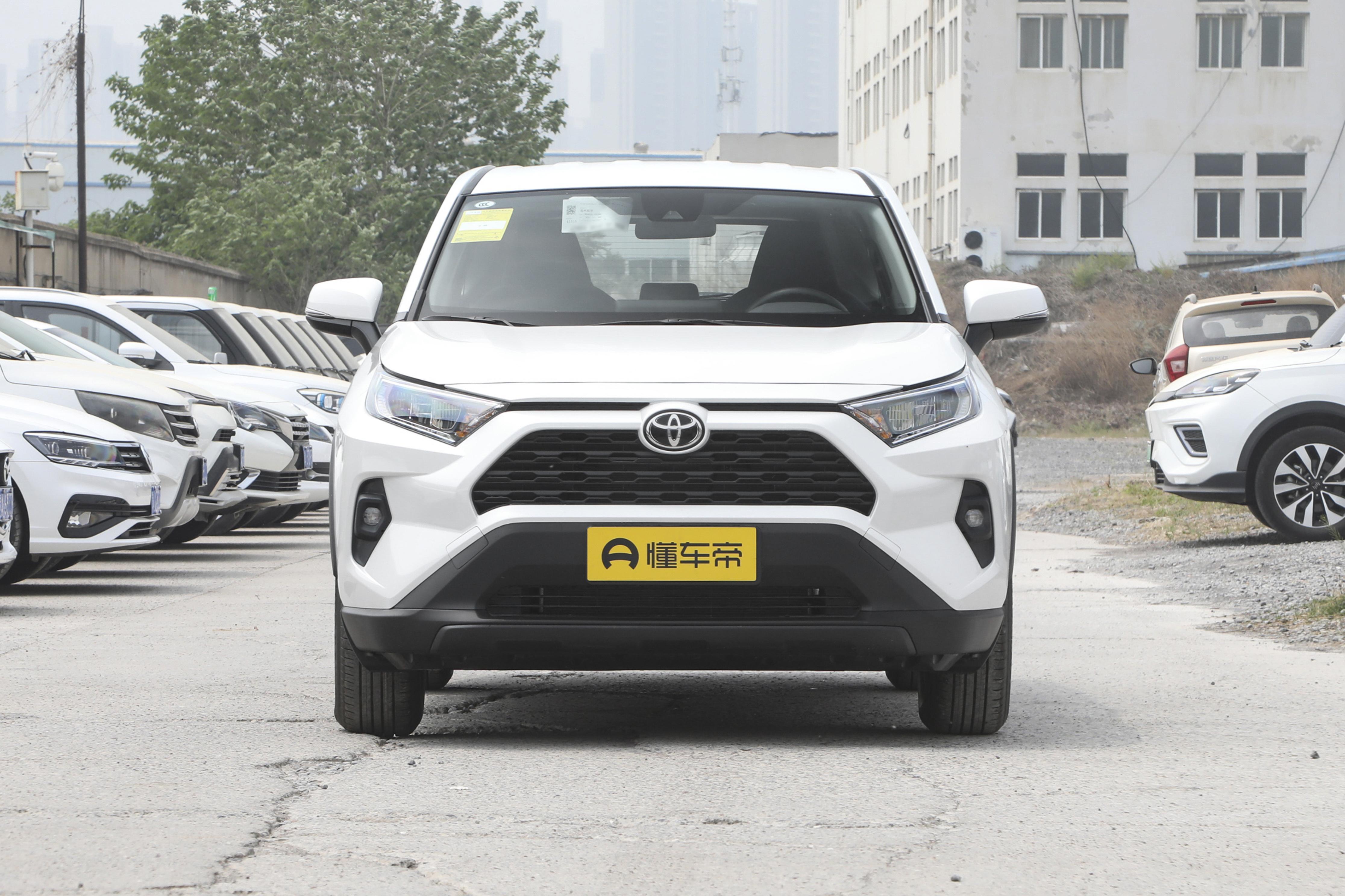 2.0L+CVT，安全配置豐富，降至12.68萬元，一汽豐田RAV4榮放夠卷