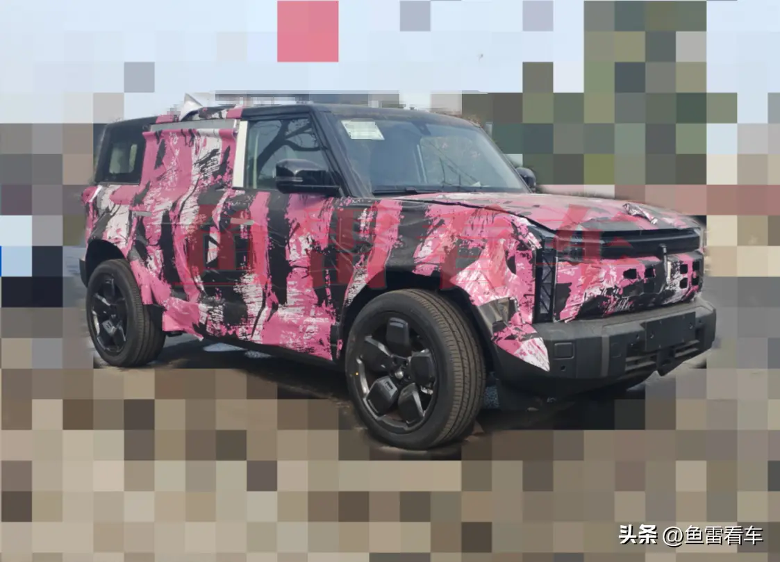 軸距2.9米以上沒跑！奇瑞iCAR05“騾車”靜態(tài)實(shí)拍，身形著實(shí)不小